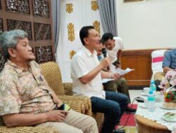 Plt Sekda Aceh Utara Ajak Ormas, OKP, dan Jurnalis Gabung dalam Tim Evakuasi Korban Banjir