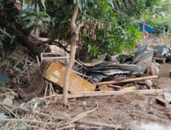 19.943 Warga Mengungsi, Langkahan Lumpuh Diterjang Banjir